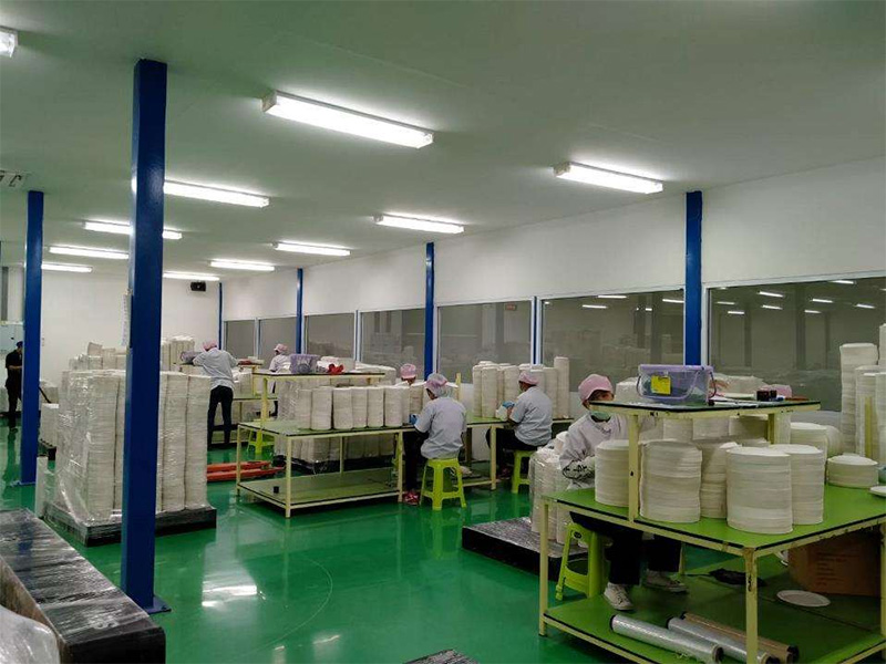 Que abarca barreras comerciales, proporcionando soluciones globales para clientes